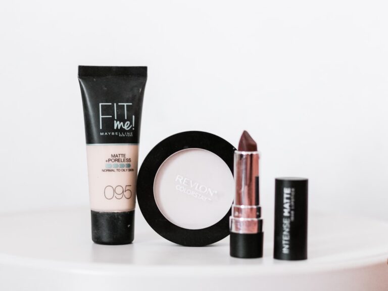 How to Choose the Right Makeup for Your Unique Skin Tone